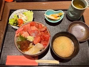 鮨居酒屋 みかづき