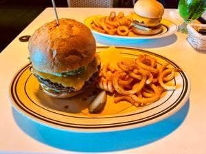 CAFE & RESTAURANT ARMANDO