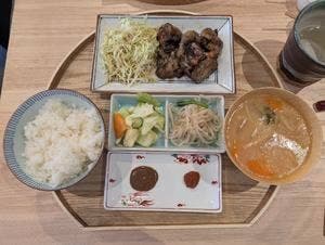 鶏料理 炭火焼 あらた