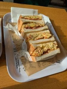 光と風のガーデンベーカリー グラティエパーク 中井店