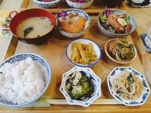 奈良オモテナシ食堂