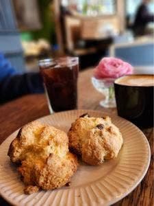 peace flower market & cafe