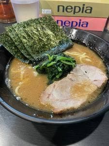 横浜家系ラーメン 侍