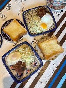 カフェ ロヴェスト