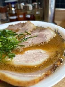 らーめん餃子赤もん