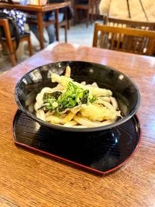 めん処 伊勢屋