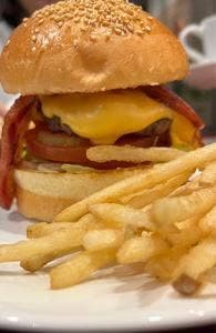 3000日かけて完成した極上ハンバーガー 本町靱公園店