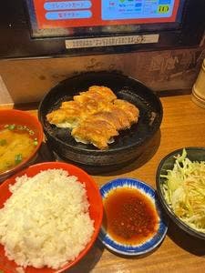 小倉鉄なべ餃子 エキナカ店