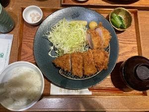 黄金色の豚 上里サービスエリア店