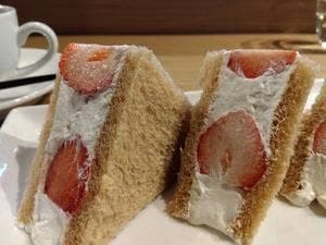 MAISON∋PARLOUR