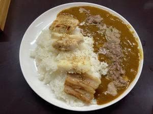 牛すじカレー 小さなカレー家