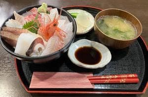 海鮮丼 わら