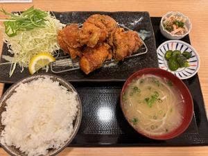 とり真