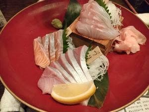 牡蠣と燻屋 かつを 赤羽店