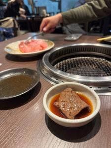 焼肉 燈花