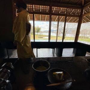 春遊亭