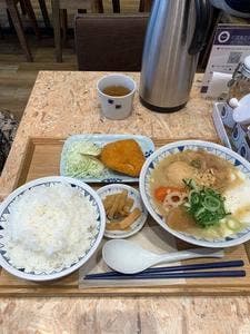 ごちとん 中野北口店