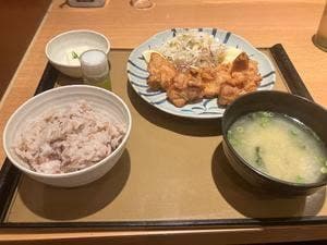 やよい軒 新中野店