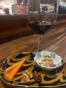 NANA-VIN