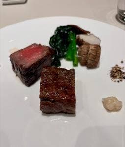 ラ・メゾン・ド・ビィ LA MAISON DE LA BERGERONNETTE GINZA