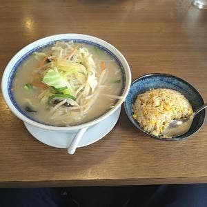 満洲園 西大友店