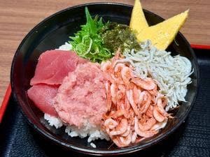 駿河湾の恵み 家族庵 海鮮丼