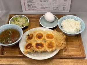 東京ギョーザスタンド ウーロン