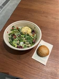 CRISP SALAD WORKS 八重洲 グランアージュ店