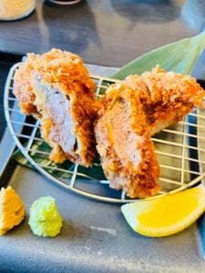 とんかつ みくりや