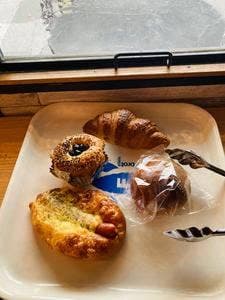 bakery&cafe Ferdinand 桜井店