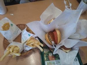 モスバーガー 秋川店