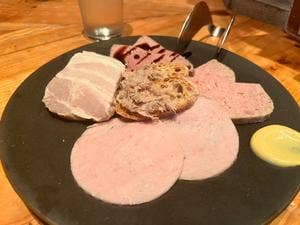 WINE & Craft Beer Bistro ミヤマス