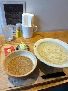 釜揚げうどん くろ