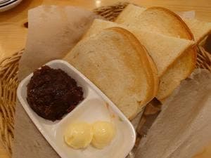 コメダ珈琲店 戸塚西口店