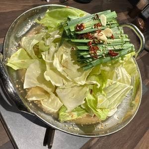 黒毛和牛焼肉と本格もつ鍋 山樹 小牧原店