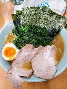 横浜ラーメン 武蔵家 綾瀬店