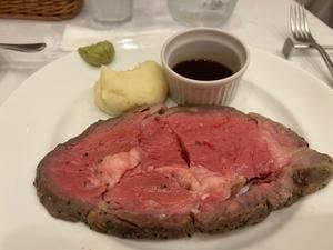 ステーキ&トラットリア カルネジーオ 大手町