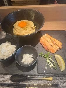 麺屋二二一