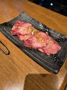肉刺し・広島焼肉 肉匠 燈牛