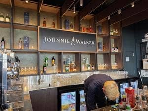 Johnnie Walker Bar 英国パビリオン