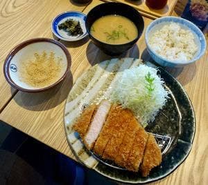 名代とんかつ かつくら あべのハルカスダイニング店