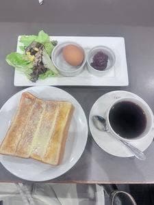 CAFE LE PIN 大須店