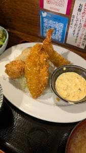 ごはんがススム食堂