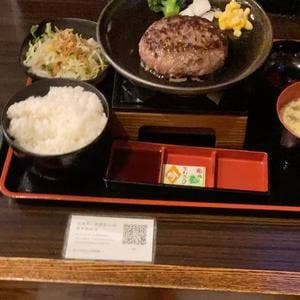 とろけるハンバーグ 福よし 六本木店