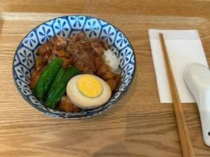 台湾料理HIKARI
