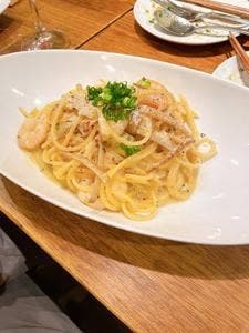 パスタとお酒 ぶどうの根っこ