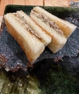 築地すしOmakase 近くの2階
