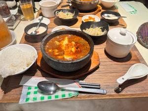 四川料理 川府