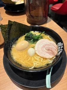 横浜家系ラーメン 町田商店 経堂店