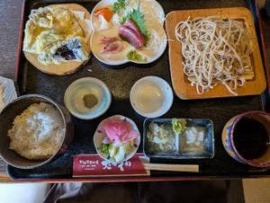 お洒落 そば屋 たかくわ